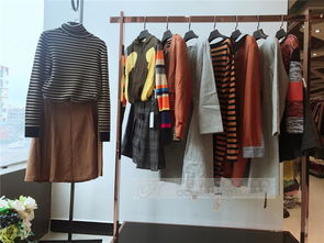 折扣女裝批發(fā)與頭飾批發(fā)的選貨避坑指南 經(jīng)驗(yàn)即利潤(rùn)